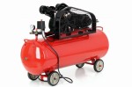 kompresor-olejowy-200l-2-tloki-kd1473-separator (1).jpg